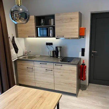 1 * تسيلا-ميليس